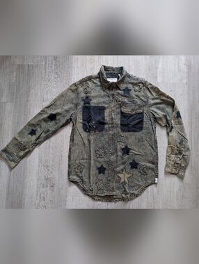 One Teaspoon-Star Patch + Studs Distressed/ Antique Was Denim Shirt - Size Small